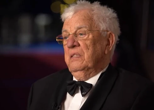 "Es taču nepiekritu, lai viņi rīko. Viņi taču uz savu galvu!" par gaidāmo koncertu saka Maestro.