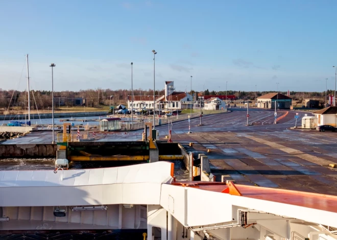 Pasažierus brīdina par prāmju satiksmes pārtraukumiem Igaunijā