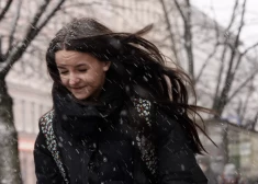 Сильный ветер и осадки сохранятся в Латвии в воскресенье