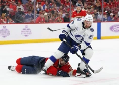 Girgensona pārstāvētā "Lightning" pārspēj Balinski un "Panthers"