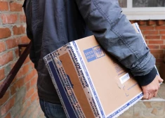 "Почта России" прекратила наземную доставку посылок и писем в Латвию