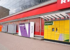 Латвийцам объяснили, почему посылки все чаще уходят в пакоматы - и что будет дальше