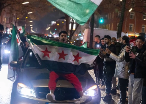 Sīrijā izceļas protestētāju sadursmes. 