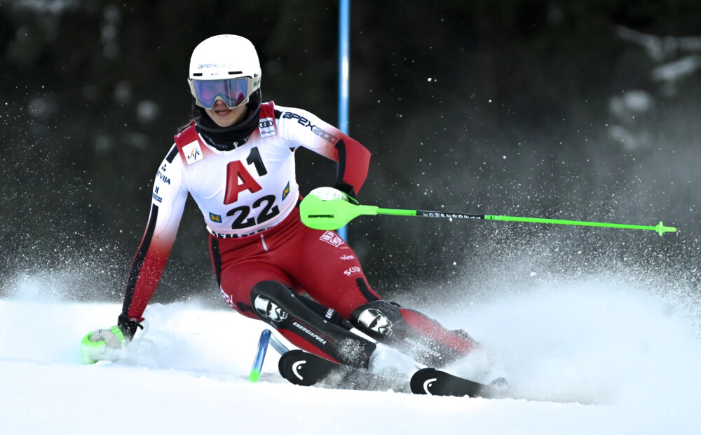 Kalnu slēpotāja Ģērmane Pasaules kausa sacensībās kvalificējas slaloma otrajam braucienam