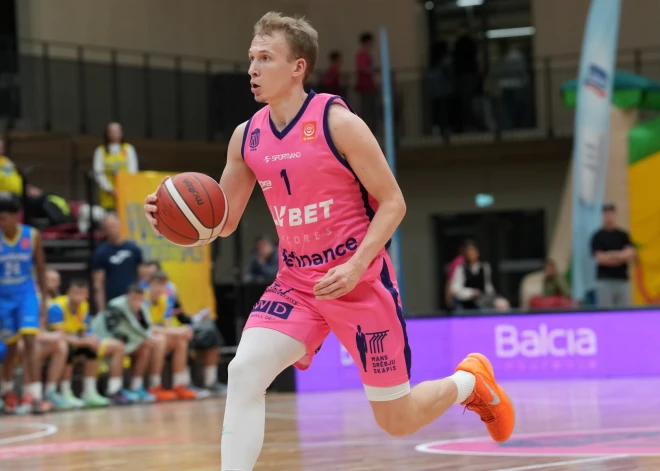 "Rīgas zeļļi" un "Liepāja" ar pārliecinošām uzvarām sasniedz Latvijas kausa basketbolā ceturtdaļfinālu