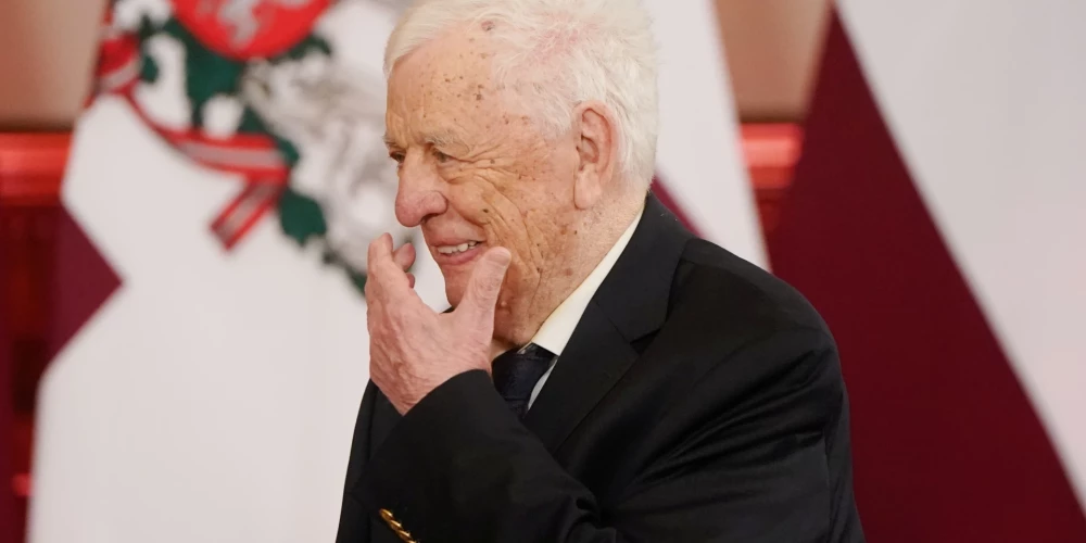 Komponists un pianists Raimonds Pauls.