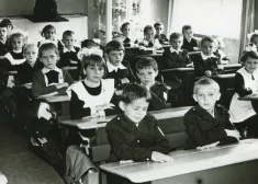 "Школа учила жизни": в соцсетях латыши неожиданно высоко оценили советское образование