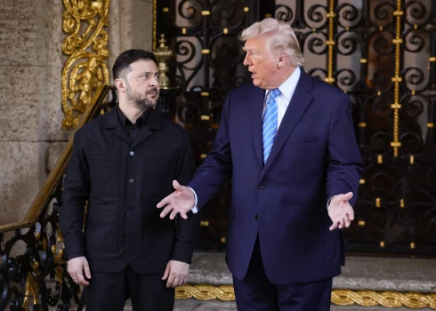 Ukrainas prezidents Volodimirs Zelenskis un ASV prezidents Donalds Tramps. 