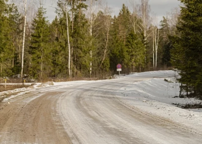 Smiltenes novadā veiktas svarīgas izmaiņas aizliegumā kravu pārvadājumiem pa Raunas pagasta ceļiem