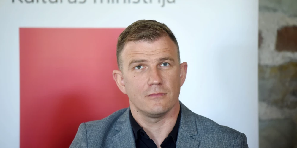 Līdzšinējais LNVM direktora vietnieks zinātniskajā darbā, vēstures zinātņu doktors Toms Ķikuts.