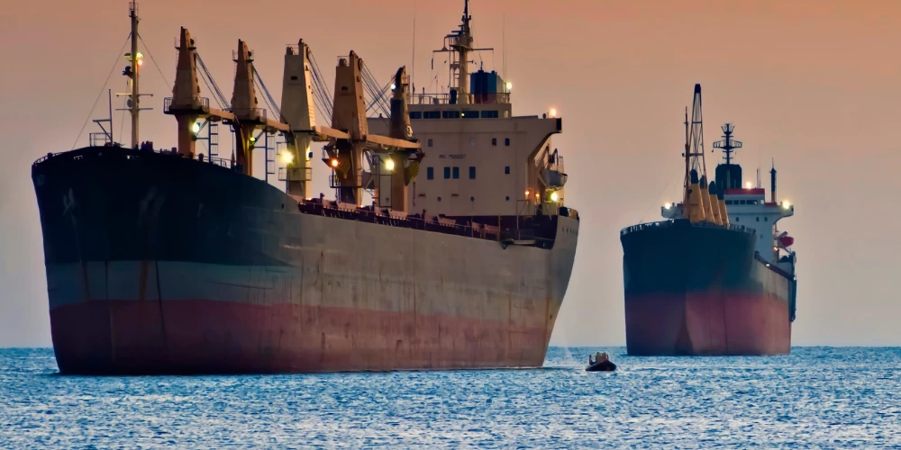 Литва сообщила об освобождении похищенных в Гвинейском заливе моряков.