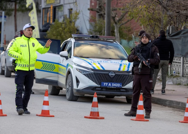 "Islāma valsts" kaujinieki Turcijā nošauj trīs policistus