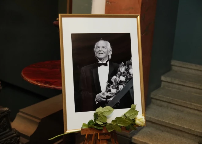 Pēdējā gaitā pavada izcilo latviešu baletdejotāju Haraldu Ritenbergu.