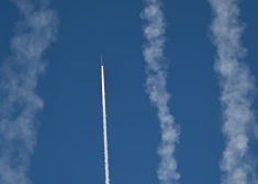 Ķīna militāro mācību laikā, simulējot blokādi, palaiž raķetes Taivānas virzienā