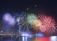 Pieprasījums pēc pirotehnikas šogad ir mazāks; kritumu saista ar ekonomisko situāciju un karu