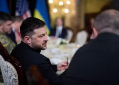 Zelenskis nosauc divus jautājumus, kurus uzdos Putinam