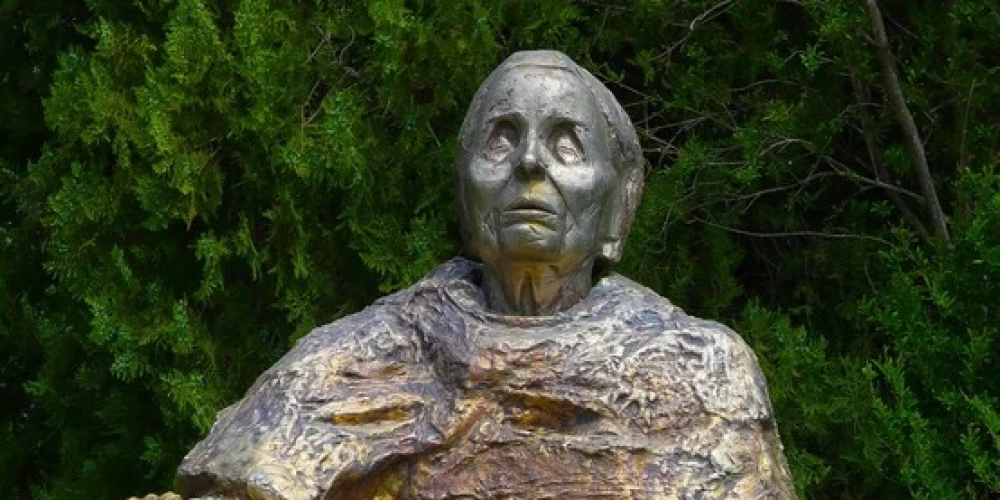 Инопланетяне, катастрофы и войны - Ванга сделала пугающие пророчества на 2026 год.