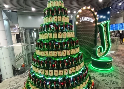 «Елки» из бутылок исчезли.