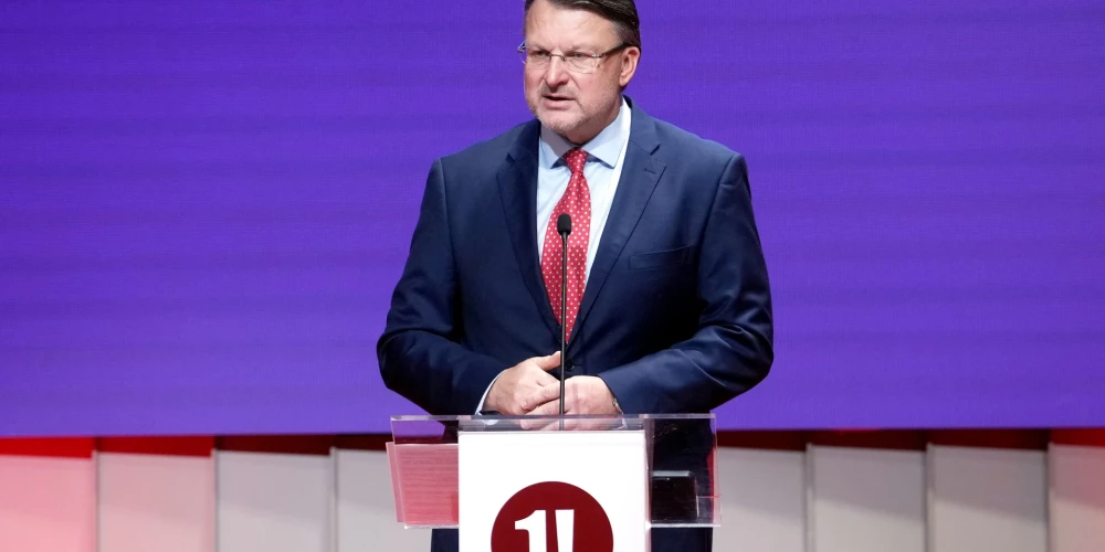 Partijas "Latvija pirmajā vietā" priekšsēdētājs, Rīgas domes deputāts Ainārs Šlesers.