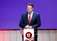 Šlesers vēl vairāk nostiprinās premjeru reitingos