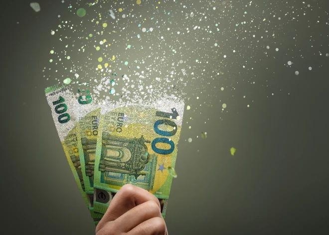 Расходы растут: бюджет Латвии уходящего года ушел в глубокий минус