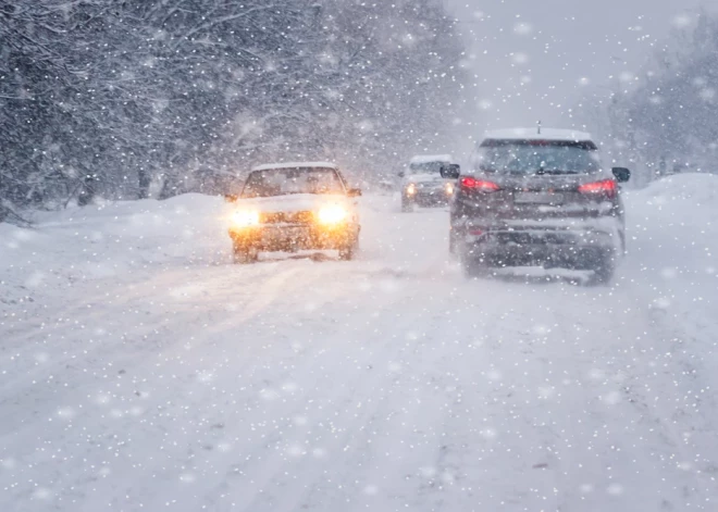 Autovadītāju ievērībai: vissliktākie braukšanas apstākļi ir Kurzemē