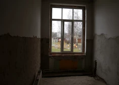 Латвийские деревни и поселки постепенно пустеют - вернуть уехавших почти невозможно