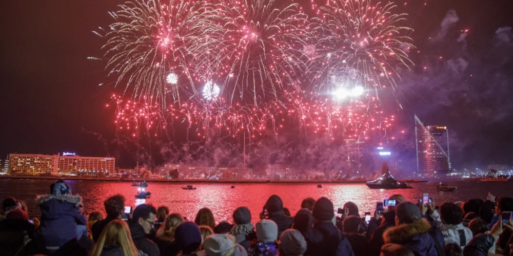 Rīgā Jaunā gada sagaidīšanas ballītes notiks sešos laukumos, kur varēs baudīt gan muzikālus priekšnesumus, gan svinīgas uzrunas.