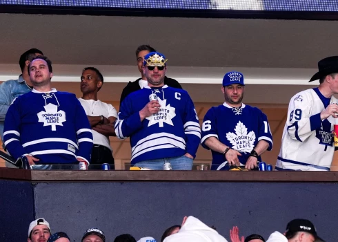 "Maple Leafs" mājās ar 4:0 (1:0, 1:0, 2:0) guva panākumu pār Ņūdžersijas "Devils", kas piedzīvoja ceturto zaudējumu pēc kārtas.