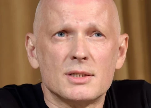 Режиссер Алвис Херманис объявил о планах реформировать партию "Республика".
