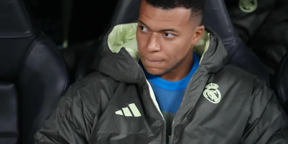 Kilians Mbapē varētu izlaist vairākas nedēļas