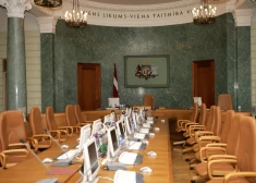 Правительство за год приняло 2706 решений