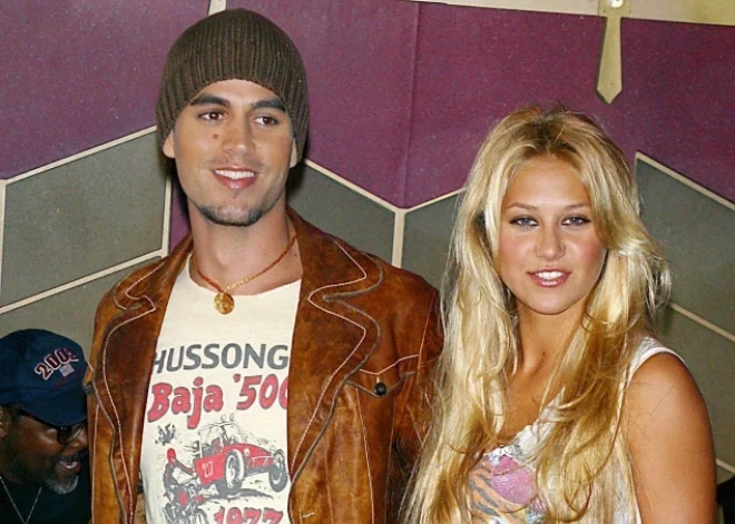 Иглесиас и Курникова впервые показали всех четверых детей