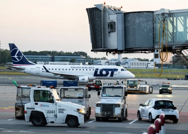 В Варшавском аэропорту задержан украинец с устройством для подавления сигналов