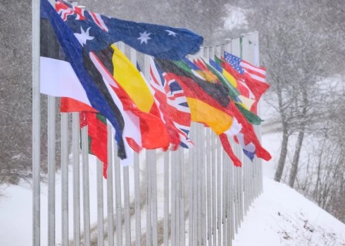 Vinterbergas trasē Vācijā piektdien slikto laikapstākļu dēļ tika atcelts Pasaules kausa posma skeletonā otrais brauciens vīriešiem un pāru sacensības.