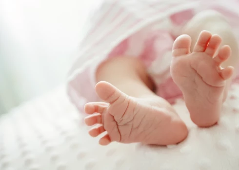 Visbiežāk NMPD etapā mazuļi dzimst sievietēm, kurām jau iepriekš ir bijušas vairākas dzemdības.