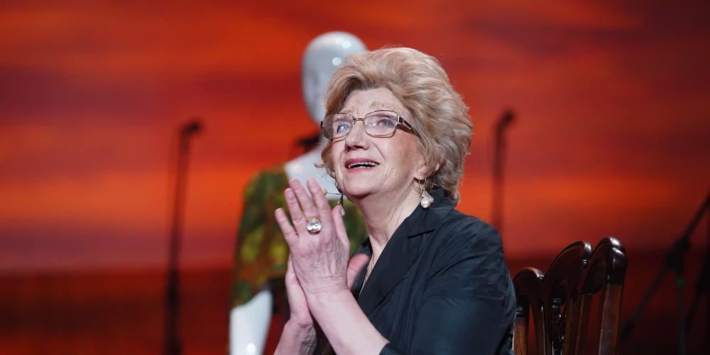 Latviešu estrādes karaliene Margarita Vilcāne 16. decembrī atzīmēja savu 85. jubileju.