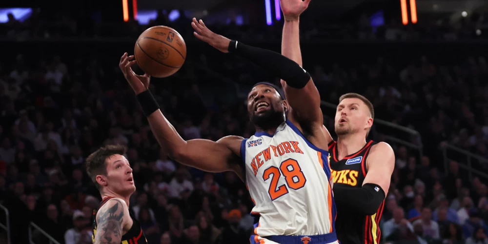 Arī otrajā mačā pēc atgriešanās Porziņģis spēlē iesaistījās no rezervistu soliņa un laukumā bija nedaudz vairāk nekā 17 minūtes.