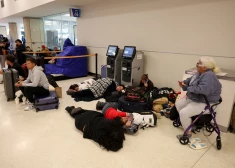 ASV militārās darbības Venecuēlā paralizējušas gaisa satiksmi Karību reģionā