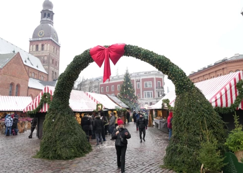 Rīgā beigs darboties Doma laukuma Ziemassvētku tirdziņš. 