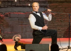 FOTO: Raimonds Pauls un Andris Keišs priecē ar īpašu koncertuzvedumu par godu jaunajam gadam