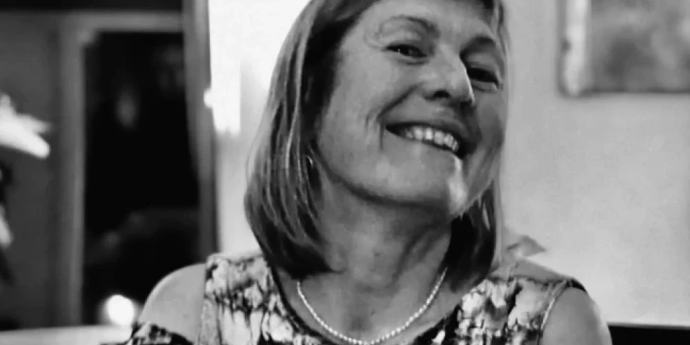 Nora Ikstena (1969-2026) (foto no ģimenes arhīva)