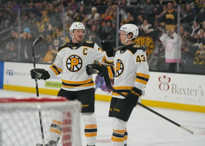 VIDEO: Dans Ločmelis ar vēl vienu rezultatīvu sniegumu kļūst par AHL spēles pirmo zvaigzni