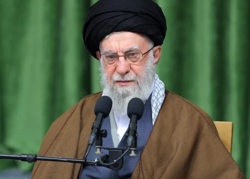 Верховный лидер Ирана аятолла Али Хаменеи.