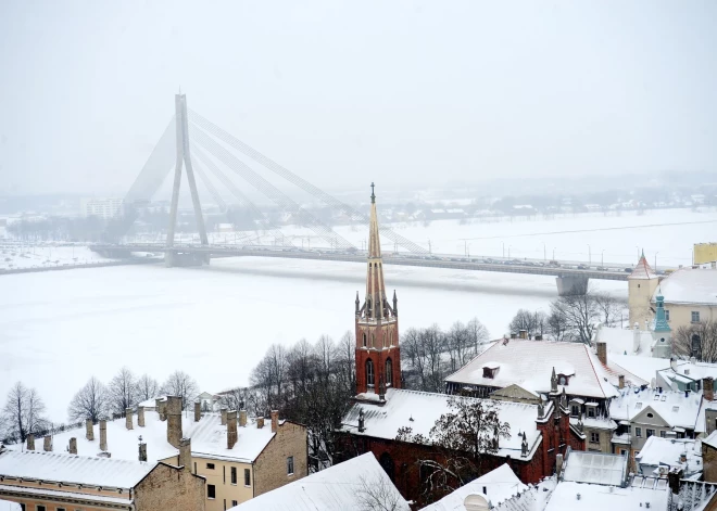 Рига запустила единый номер самоуправления 1201 - это год основания столицы