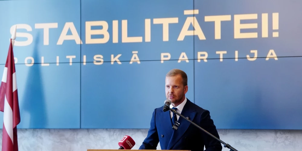 Politiskās partijas "Stabilitātei!" valdes priekšsēdētājs Aleksejs Rosļikovs.