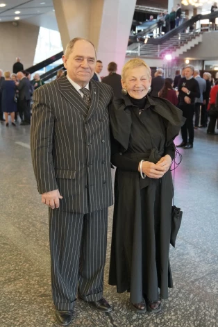 Māris un Zaiga Gaiļi savā Kaltenes brīvdienu mājā "Lieldienu sala" saimniekoja 18 gadus un nu to ir pārdevuši par trīs miljoniem eiro.