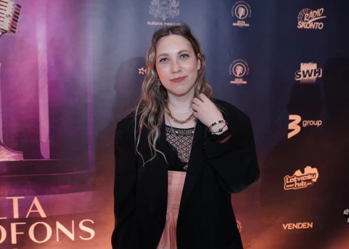 Dziedātāja un trīs bērnu māmiņa Māra Upmane-Holšteine jau vairākus gadus veido sev jaunā gada apņemšanās dēli, lai varētu tiekties uz mērķiem un gada beigās atskatīties uz paveikto, piedzīvoto un to, kas vēl tikai priekšā.