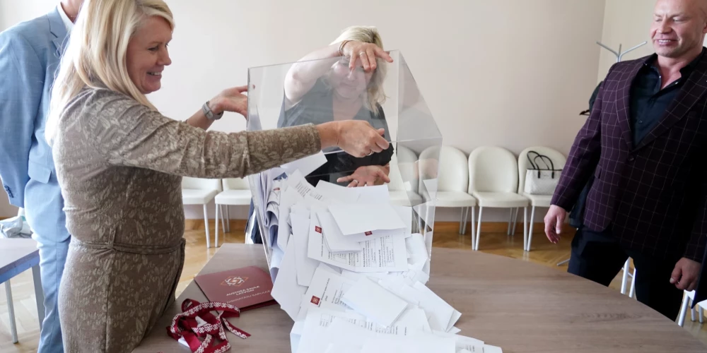 В Латвии ожидают рост скрытой агитации перед выборами в Сейм.