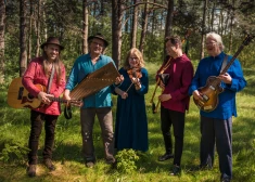 Par mūža ieguldījumu Latvijas mūzikas attīstībā “Zelta Mikrofonu” saņems grupa “Iļģi”.